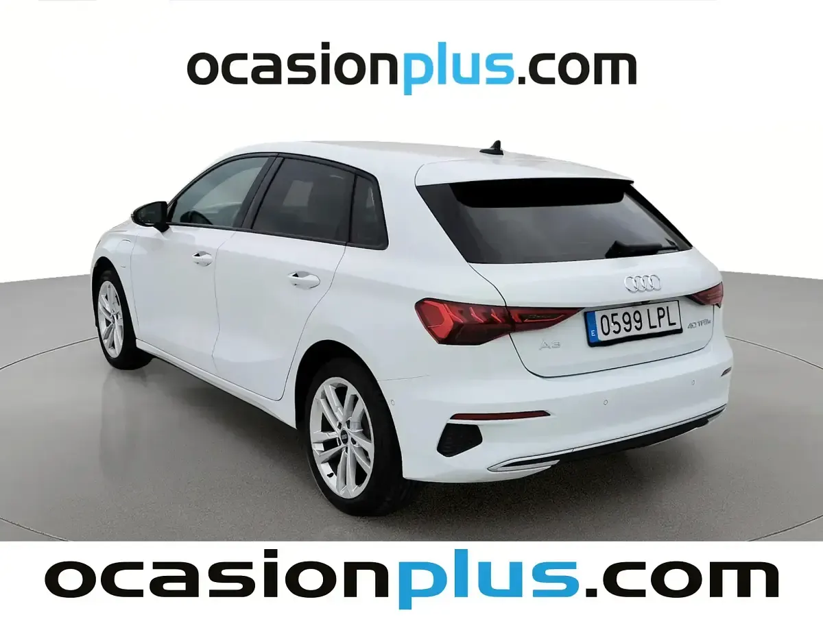 Usado Audi A3 e-tron Advanced Plus 204 CV (150 kW) 2021 Blanco Utilitario