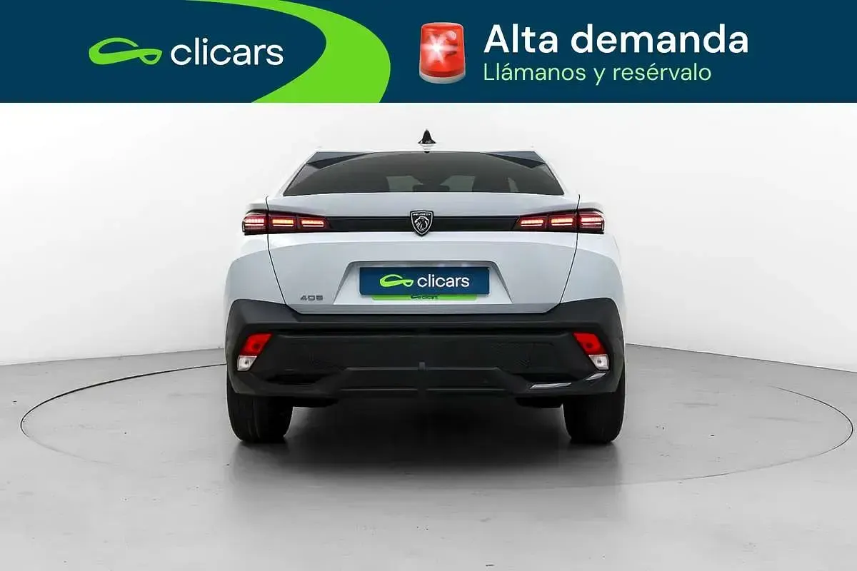 Usado Peugeot 408 Allure 136 CV (100 kW) 2025 Blanco SUV