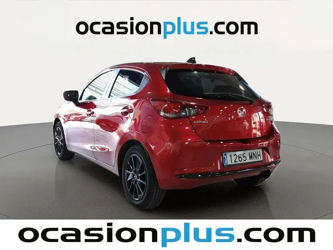Usado Mazda 2 Homura-Line 90 CV (66 kW) 2024 Rojo Utilitario