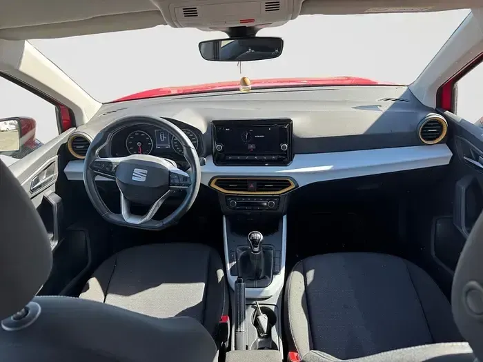 Usado Seat Arona Style 110 CV (80 kW) 2022 Rojo SUV