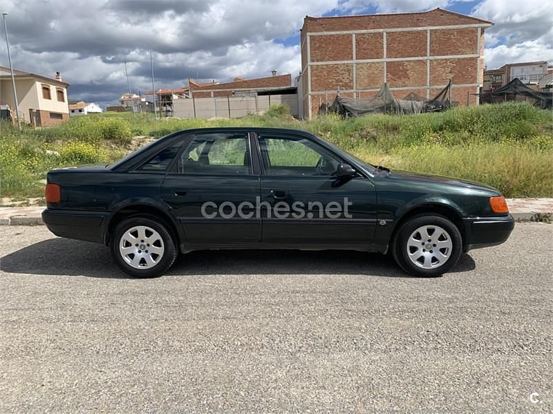 Usado Audi 100 133 CV (97 kW) 1992 Verde Berlina