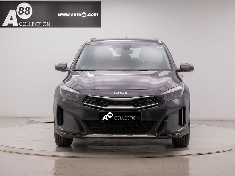 Usado Kia XCeed 100 CV (73 kW) 2024 Gris / plata SUV