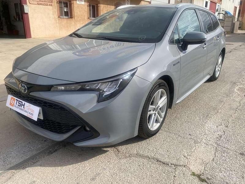 Usado Toyota Corolla Business Edition 122 CV (89 kW) 2020 Gris Familiar