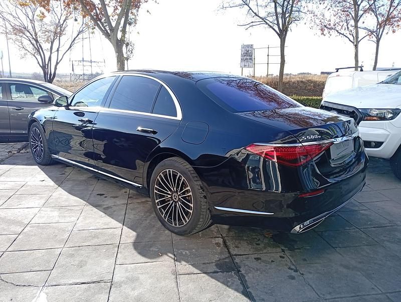 Käytetty Mercedes S580 510 HP (375 kW) 2022 Musta Sedan