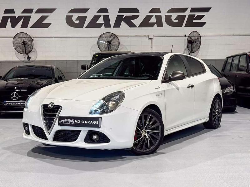 Blanco Usado 2014 Alfa Romeo Giulietta Edizione Speciale Utilitario | 11.990 € (Precio justo) - Imagen 1/4