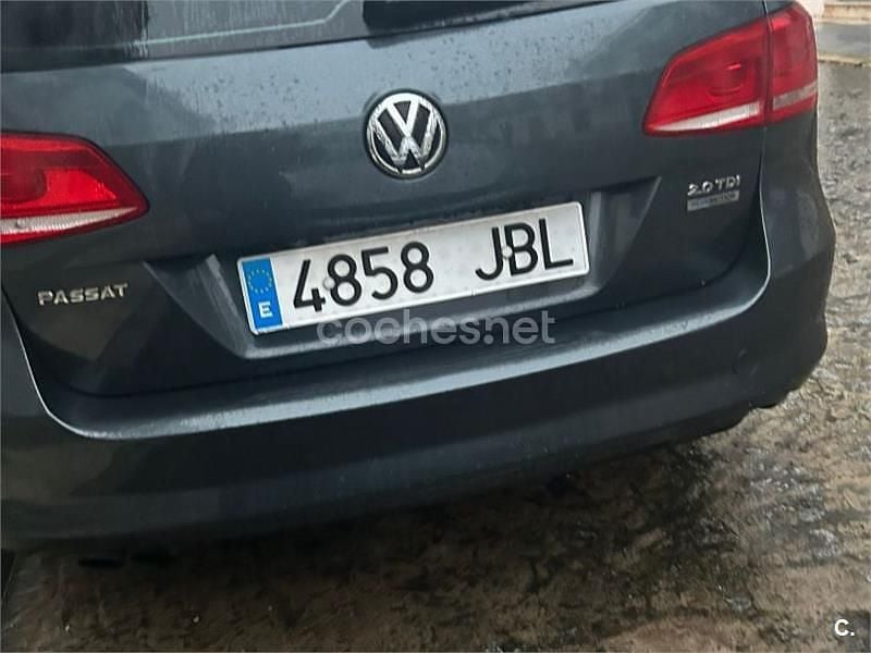 Usado VW Passat Advance 140 HP (102 kW) 2014 Cinzento Carrinha