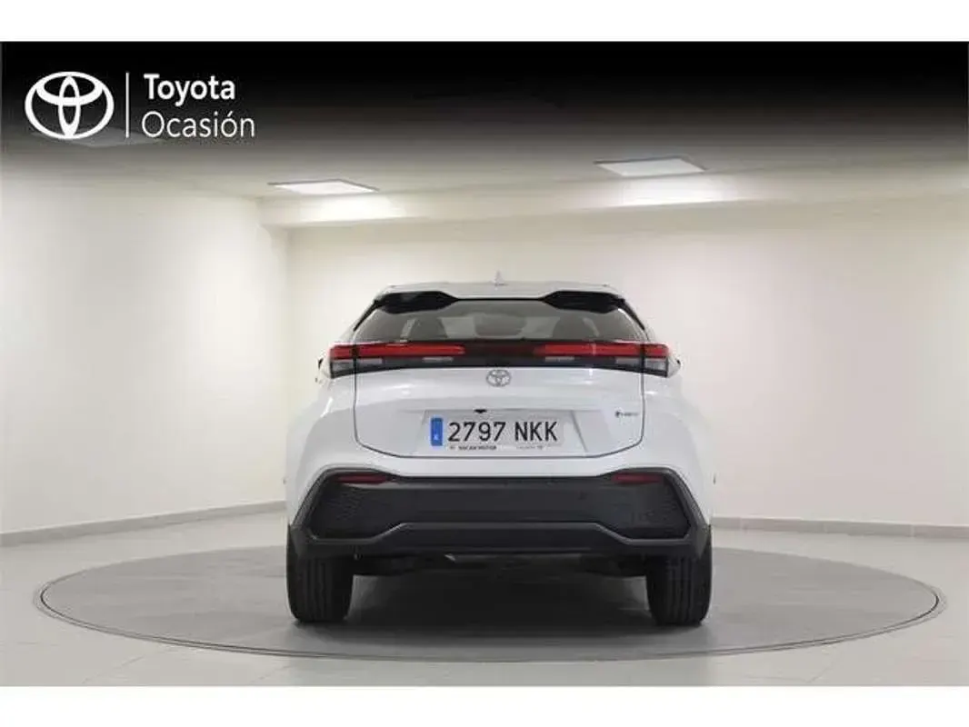 Usado Toyota C-HR Advance 140 CV (102 kW) 2026 Blanco SUV