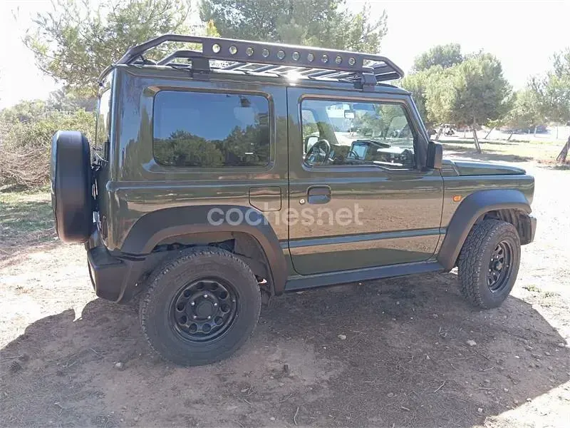 Begagnad Suzuki Jimny 102 HK (75 kW) 2020 Grön SUV