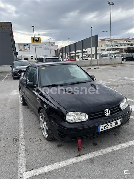 Usado VW Golf Cabriolet Highline 115 CV (84 kW) 2001 Negro Descapotable