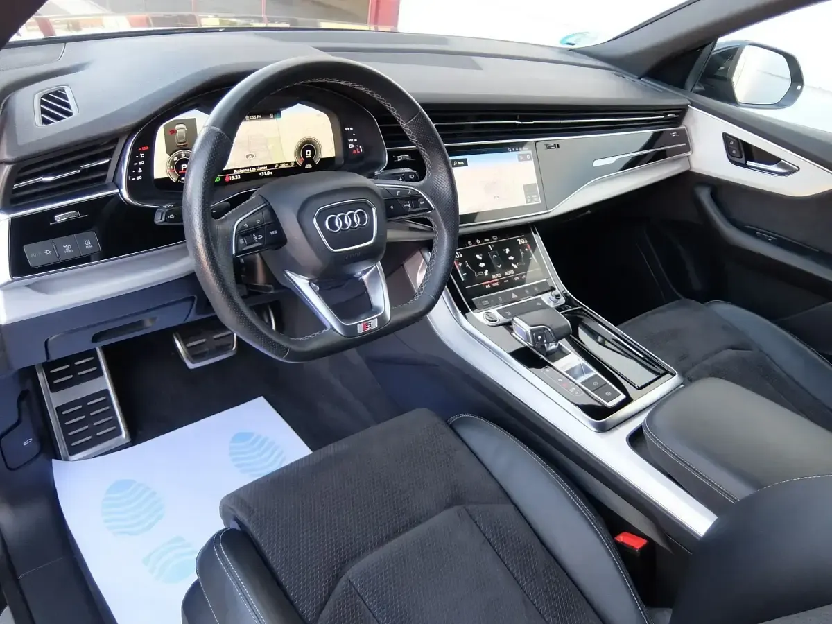 Usado Audi Q8 S-line plus 286 CV (210 kW) 2021 Negro SUV