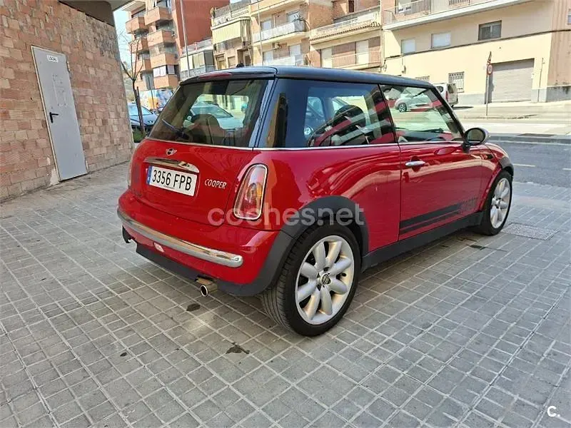 Usado Mini Cooper 116 CV (85 kW) 2007 Rojo Utilitario