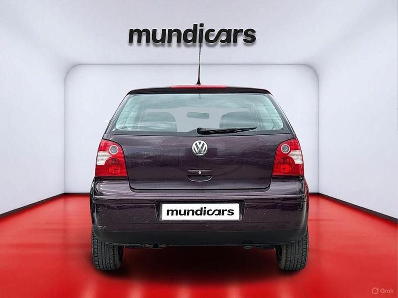 Usado VW Polo Trendline 75 CV (55 kW) 2002 Negro Utilitario