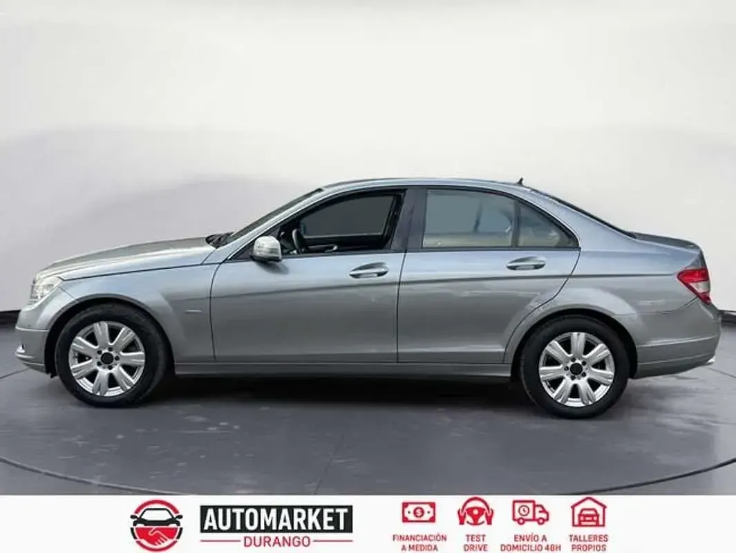 Usado Mercedes C200 136 CV (100 kW) 2010 Gris Berlina