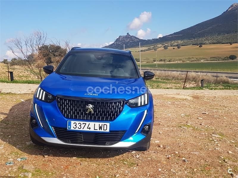 Usado Peugeot 2008 GT 130 CV (95 kW) 2022 Azul SUV