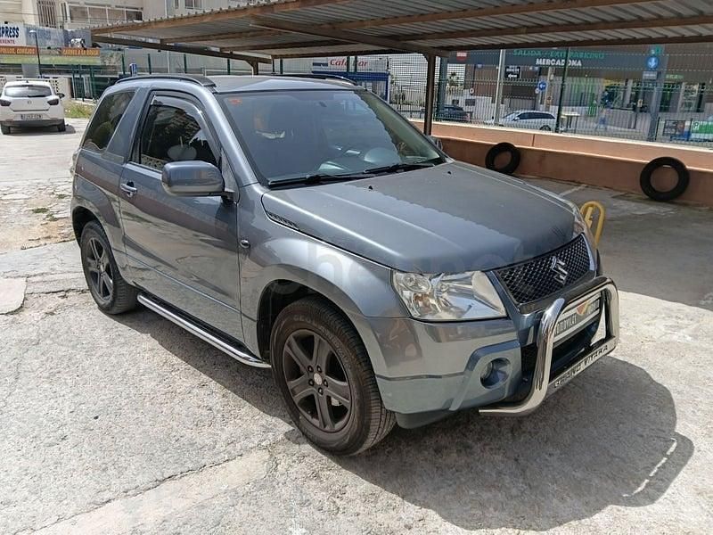 Usado Suzuki Grand Vitara 106 CV (77 kW) 2008 Gris / plata SUV