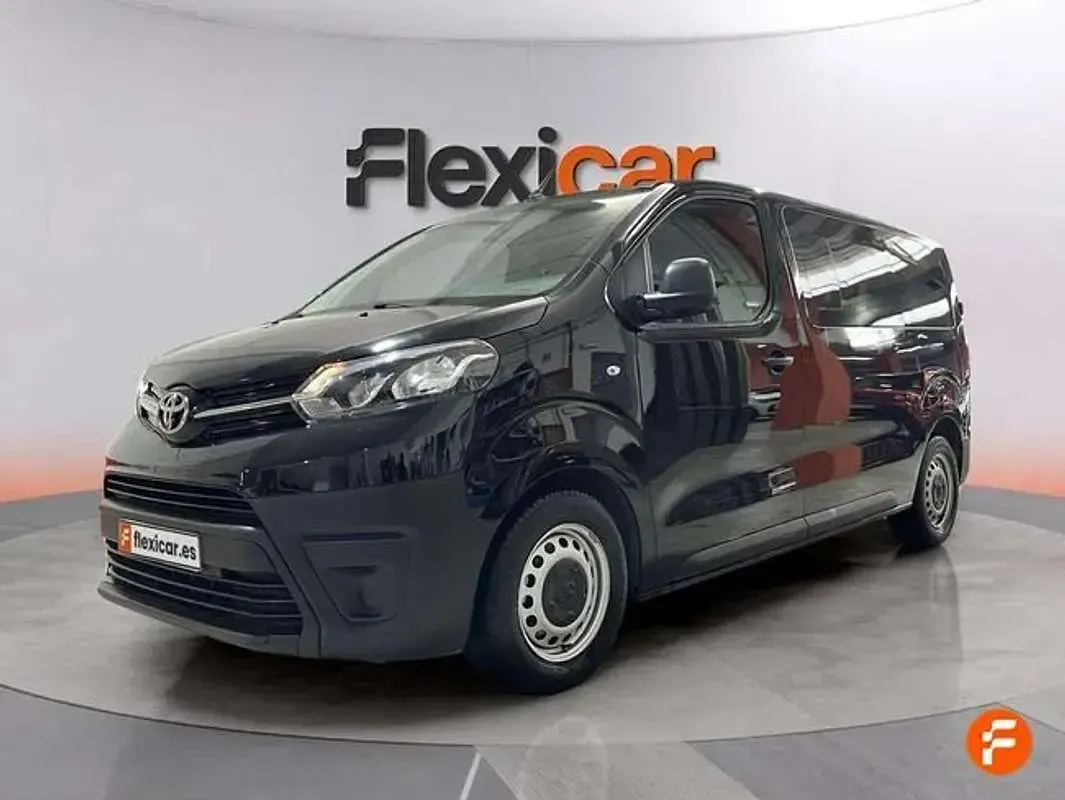Usado Toyota Proace 120 CV (88 kW) 2020 Negro Monovolumen