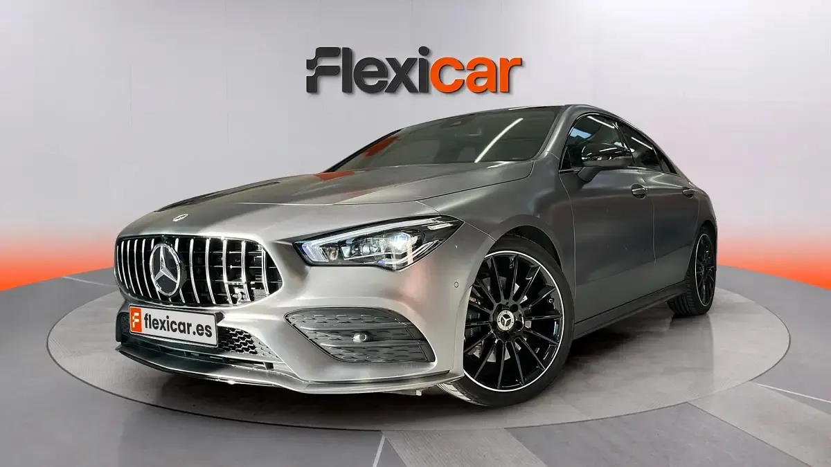 Usado Mercedes CLA200 163 CV (119 kW) 2023 Gris Coupe