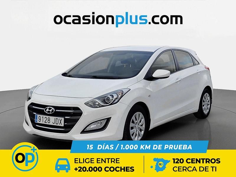 Blanco Usado 2015 Hyundai i30 Utilitario | 12.500 € (Caro) - Imagen 1/4