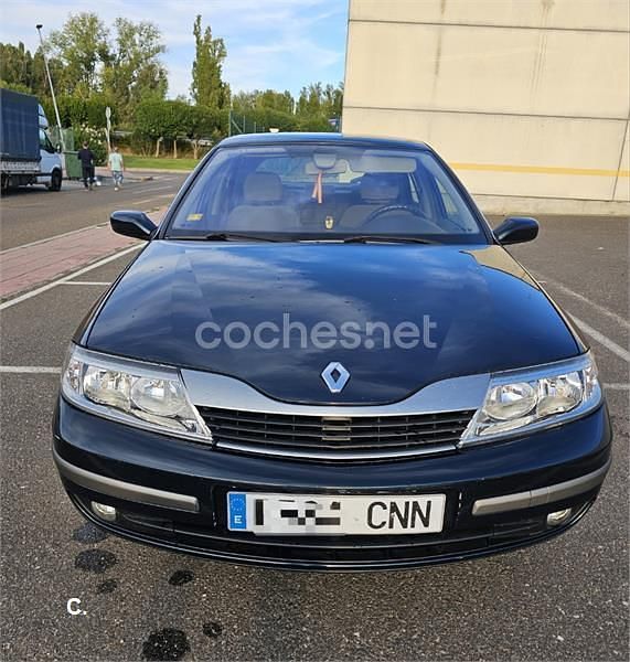 Verde Usado 2003 Renault Laguna II Privilege Berlina | 3200 € (Precio justo) - Imagen 1/4