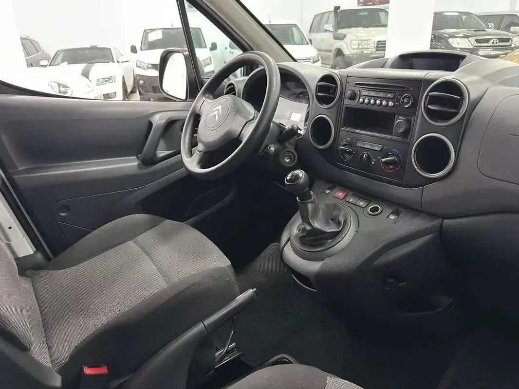 Usado Citroën Berlingo 75 CV (55 kW) 2016 Blanco Monovolumen