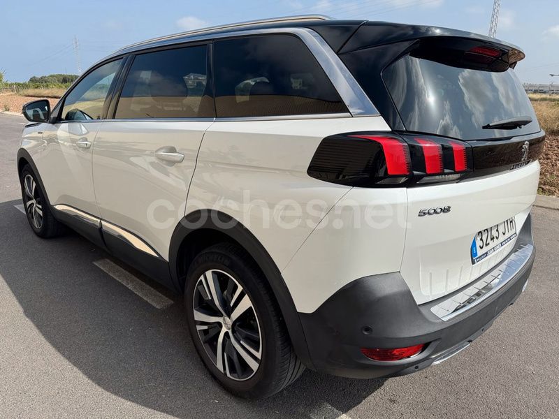 Usado Peugeot 5008 GT-line 150 CV (110 kW) 2017 Blanco Monovolumen