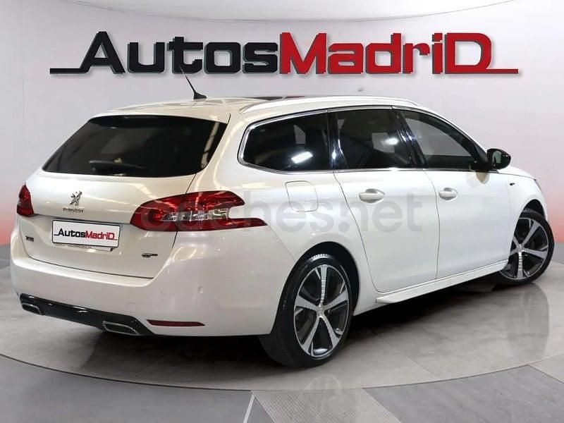 Usado Peugeot 308 SW GT 130 CV (95 kW) 2021 Blanco Familiar