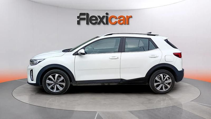 Usado Kia Stonic 101 CV (74 kW) 2021 Blanco SUV