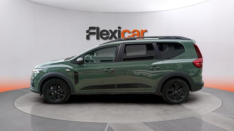 Usado Dacia Jogger Expression 140 CV (102 kW) 2023 Verde Monovolumen