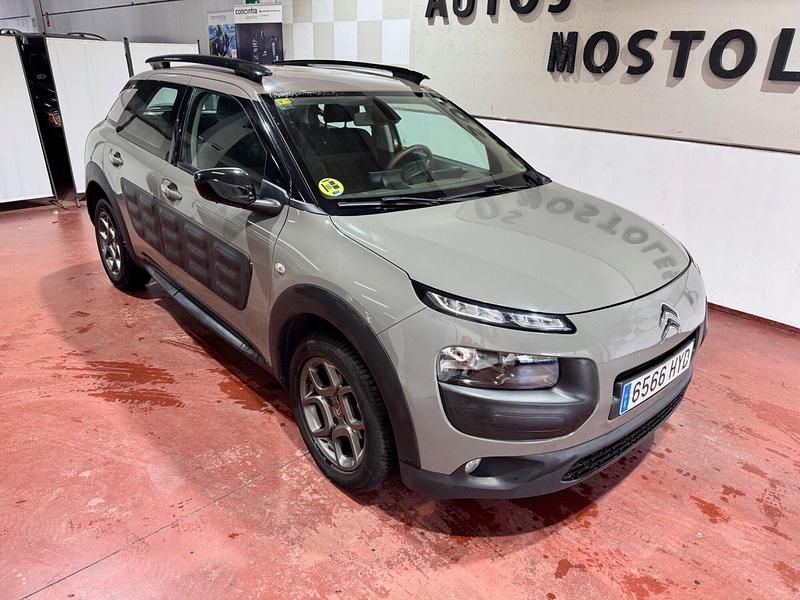 Usado Citroën C4 Cactus Feel 100 CV (73 kW) 2014 Gris / plata Utilitario