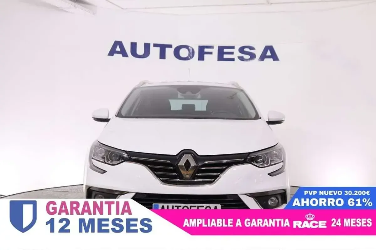Usado Renault Mégane GrandTour Bose Edition 131 CV (96 kW) 2017 Blanco Familiar
