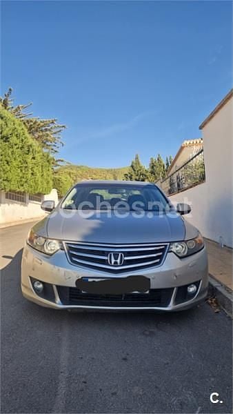 Gris / plata Usado 2008 Honda Accord Executive Familiar | 3500 € (Precio justo) - Imagen 1/4