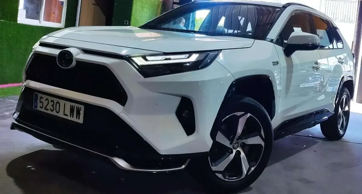 Usado Toyota RAV4 Hybrid Advance 306 CV (225 kW) 2022 Blanco SUV