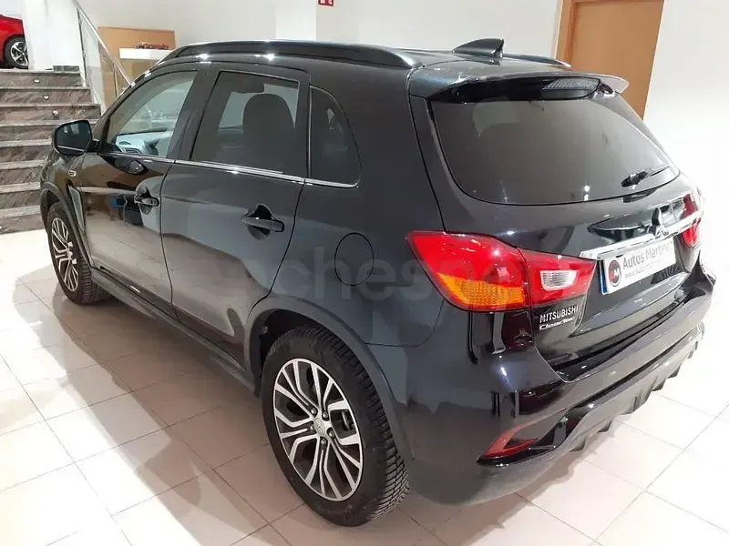 Usado Mitsubishi ASX Motion 117 CV (86 kW) 2018 Negro SUV