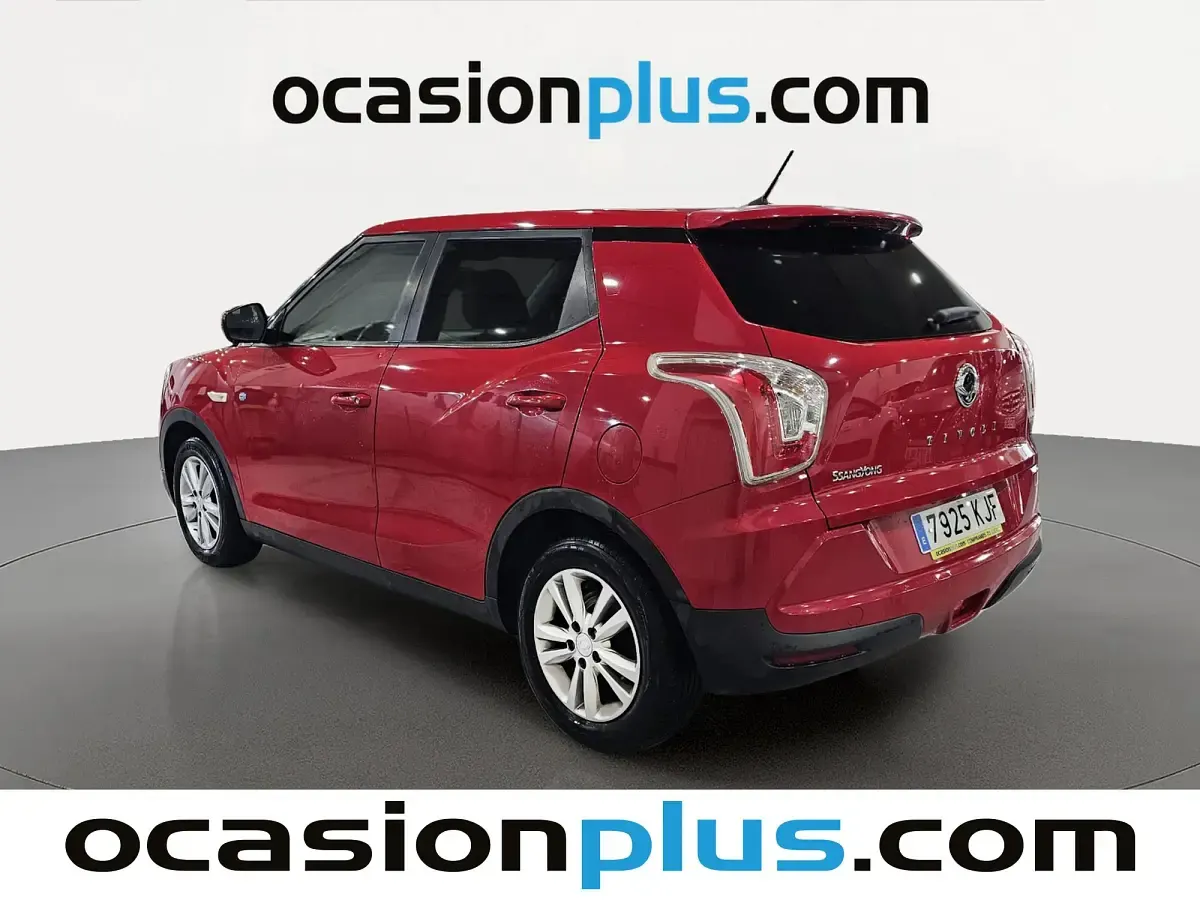 Usado SsangYong Tivoli 116 CV (85 kW) 2018 Rojo SUV