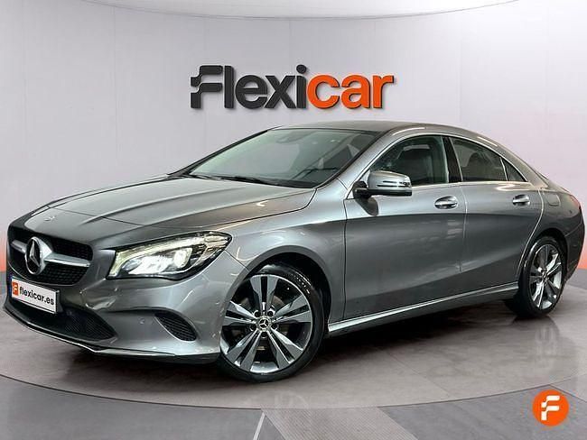 Usado Mercedes CLA200 156 CV (114 kW) 2017 Gris Berlina