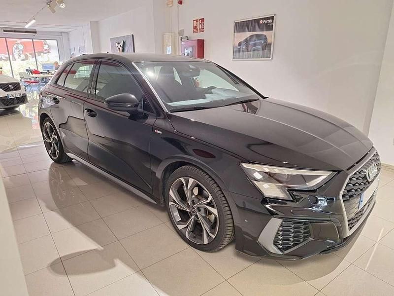 Usado Audi A3 Sportback S-Line 116 CV (85 kW) 2022 Negro Utilitario