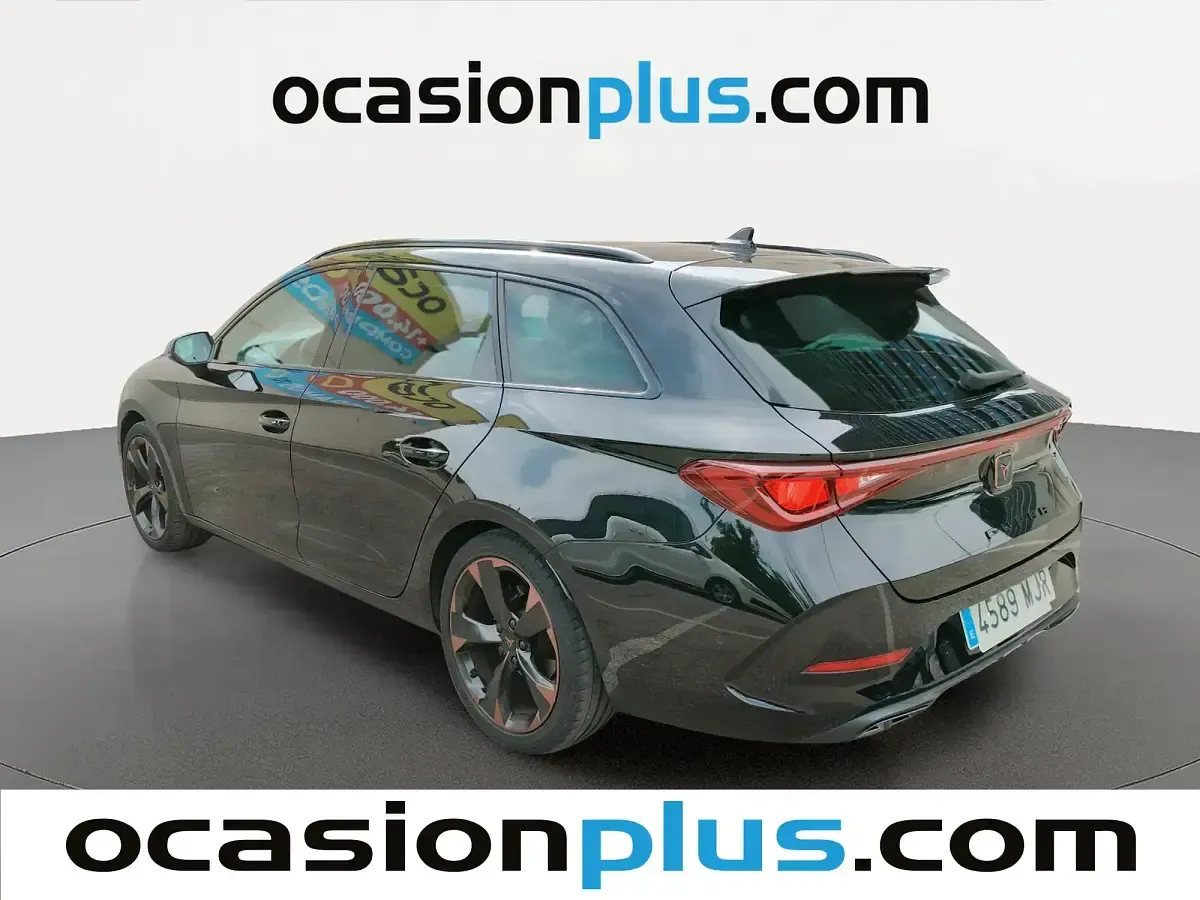 Usado Cupra Leon 150 CV (110 kW) 2023 Negro Familiar