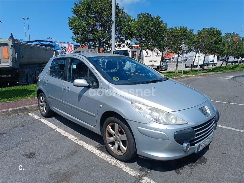Gris / plata Usado 2007 Peugeot 307 Berlina | 2200 € (Buen precio) - Imagen 1/4