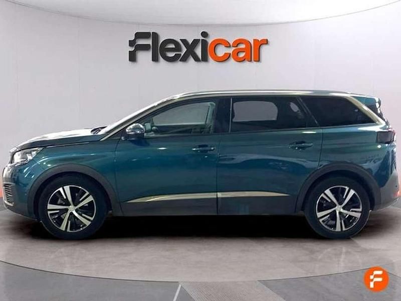 Usado Peugeot 5008 Allure 131 CV (96 kW) 2019 Azul Monovolumen