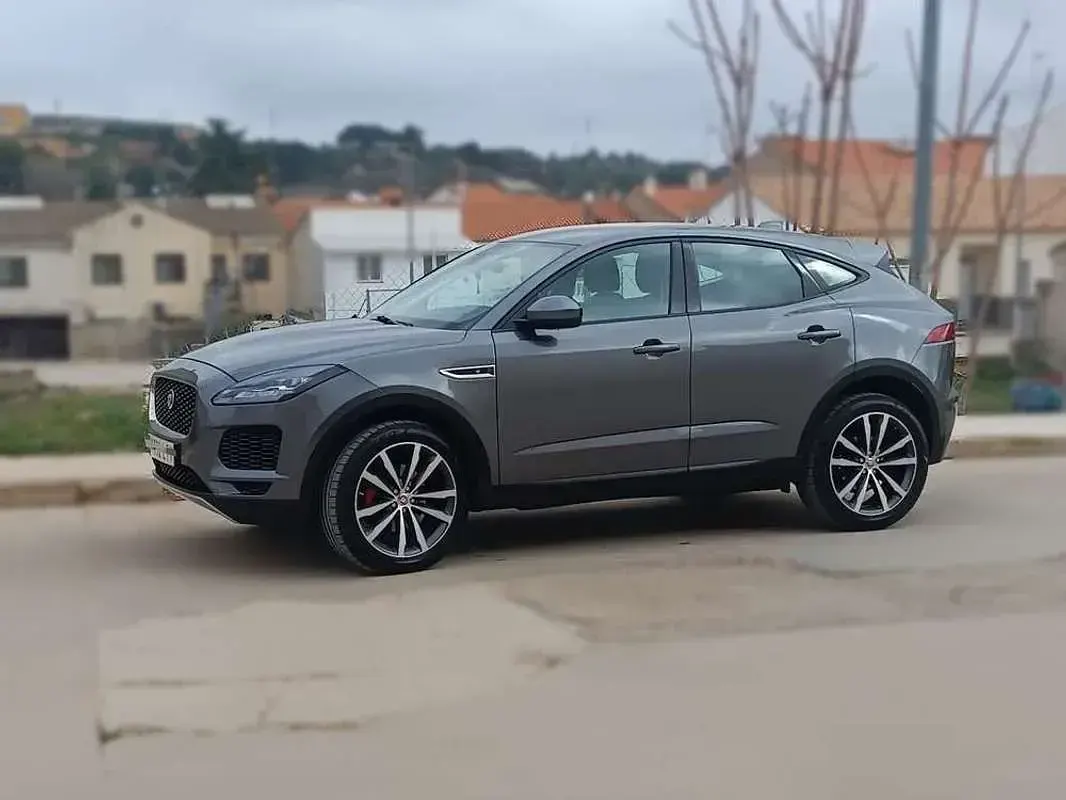 Usado Jaguar E-Pace S 179 CV (131 kW) 2018 Gris SUV