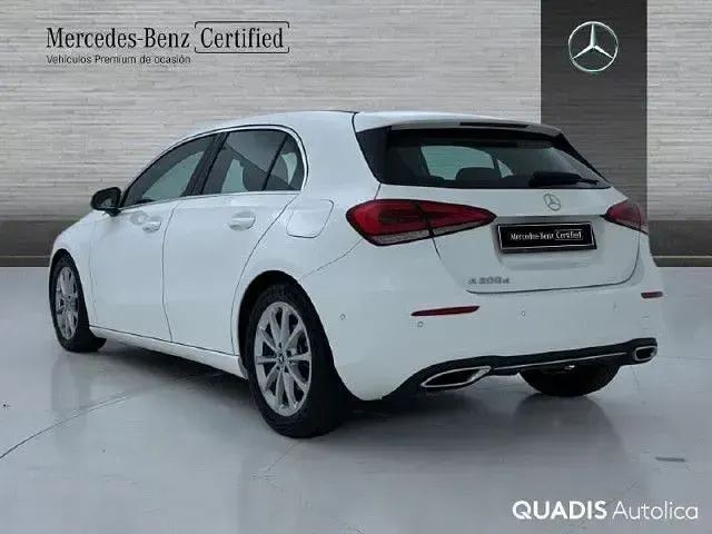 Usado Mercedes A200 150 CV (110 kW) 2020 Blanco polar