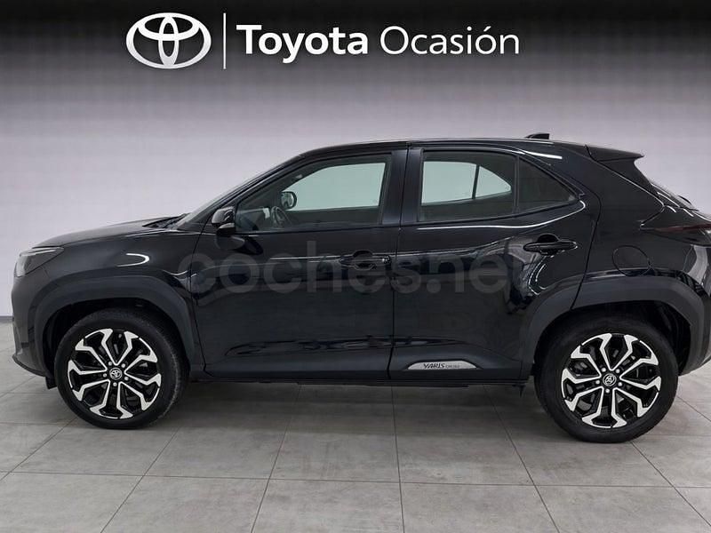 Usado Toyota Yaris Cross Active 116 CV (85 kW) 2022 Negro SUV