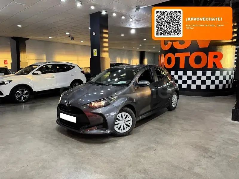 Usado Mazda 2 116 CV (85 kW) 2023 Gris / plata Utilitario