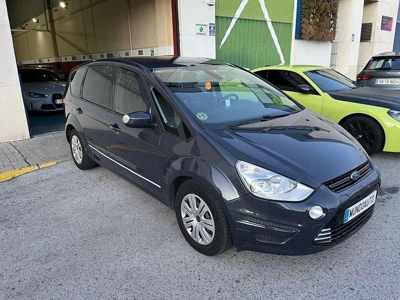 Usado Ford S-MAX Trend 140 CV (102 kW) 2011 Negro Monovolumen