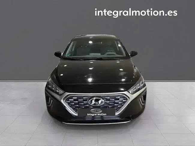 Usado Hyundai Ioniq 141 CV (103 kW) 2021 Negro Utilitario