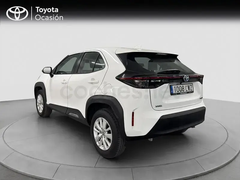 Usado Toyota Yaris Cross Business Edition 116 CV (85 kW) 2022 Blanco SUV