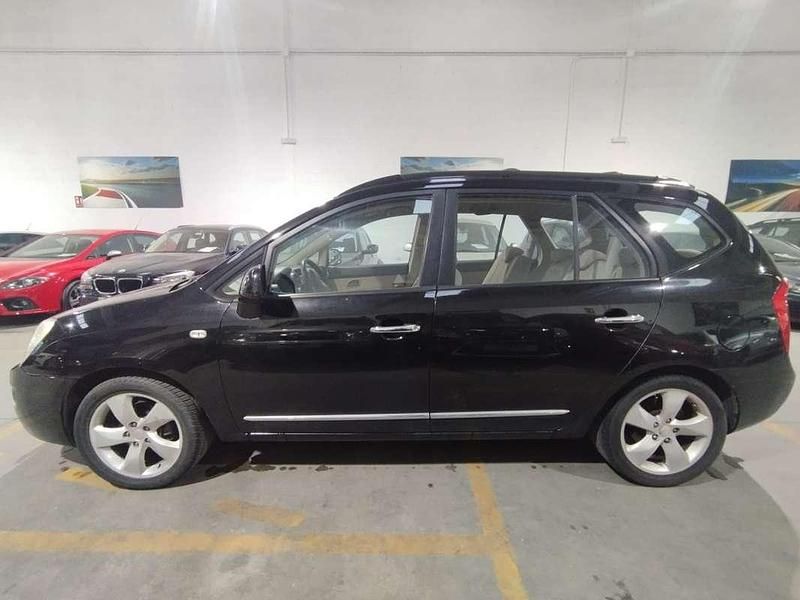 Usado Kia Carens 140 CV (102 kW) 2007 Negro Monovolumen