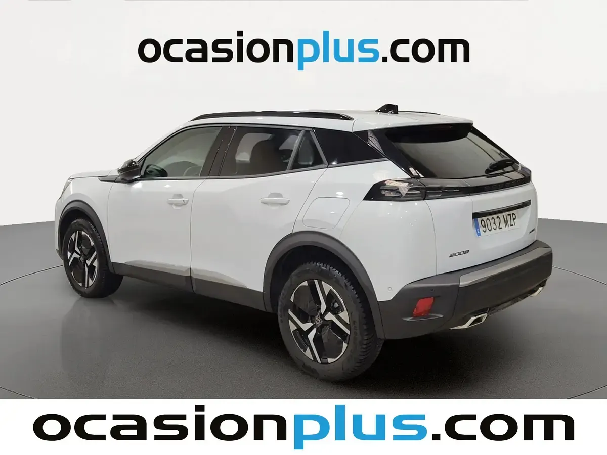 Usado Peugeot 2008 Allure 145 CV (106 kW) 2025 Blanco SUV