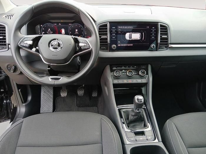 Usado Skoda Karoq Selection 150 CV (110 kW) 2024 Negro SUV
