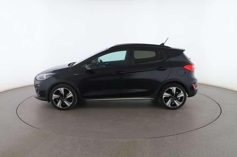 Usado Ford Fiesta Active 126 CV (92 kW) 2022 Negro Utilitario